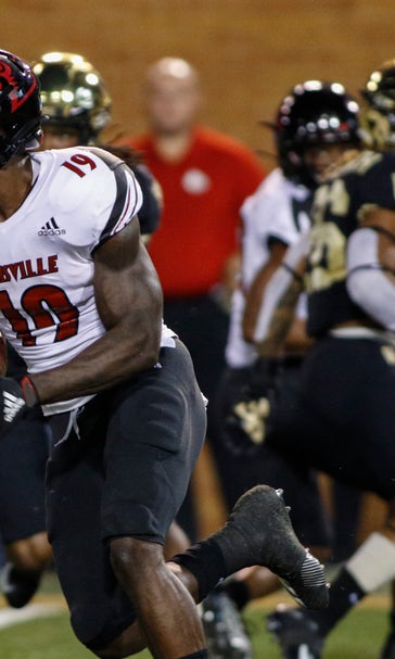Louisville looks to pull off upset against No. 3 Clemson